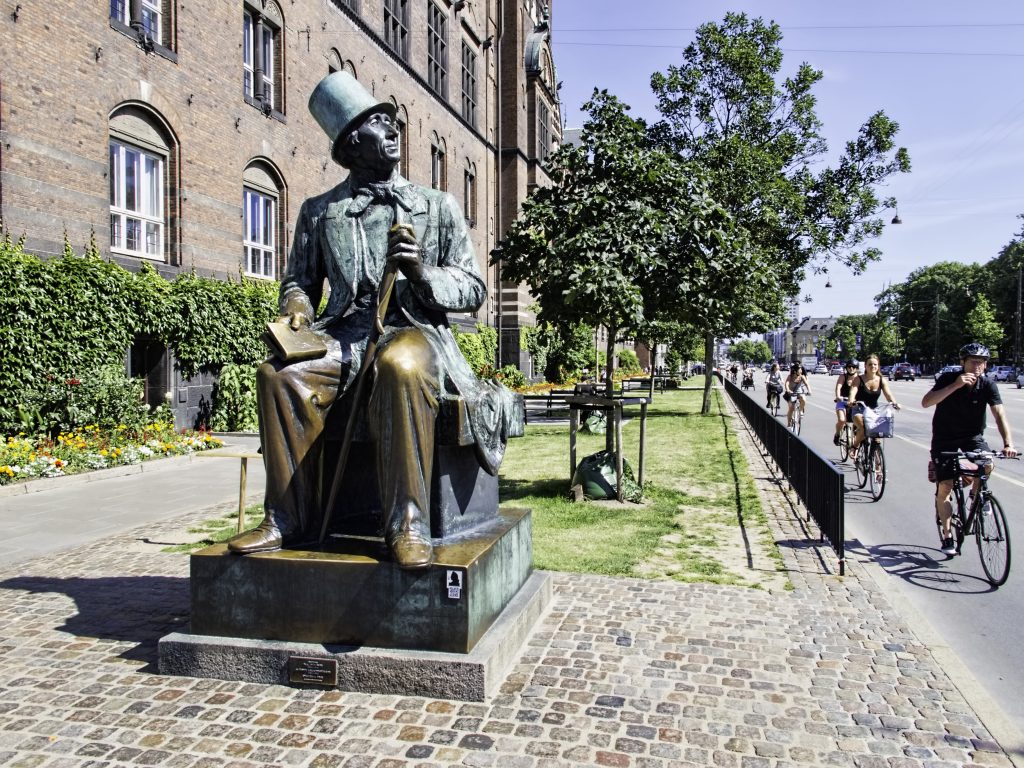 nr-10-h-c-andersen-in-copenhagen-city-hall-photo-by-dan-lundberg