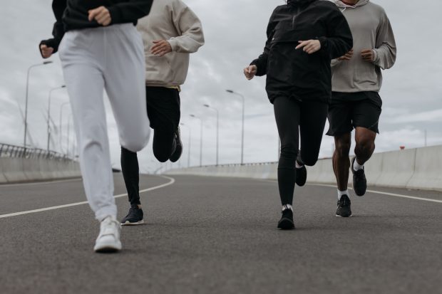 People running